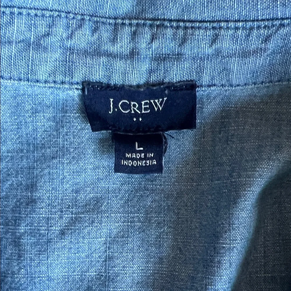 NWOT J. Crew Light Blue Denim Button-Front Short Sleeve Shirt - Picture 2 of 11
